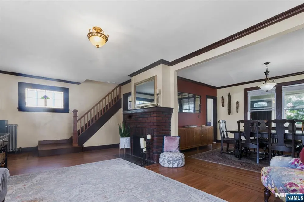 330 Simons Avenue Hackensack, NJ 07601