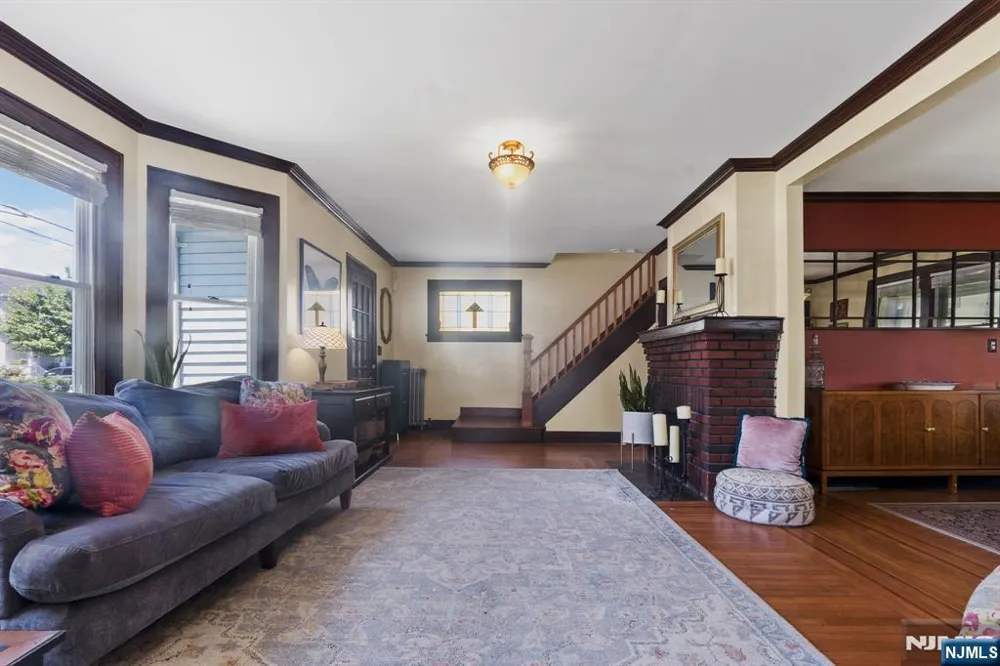 330 Simons Avenue Hackensack, NJ 07601