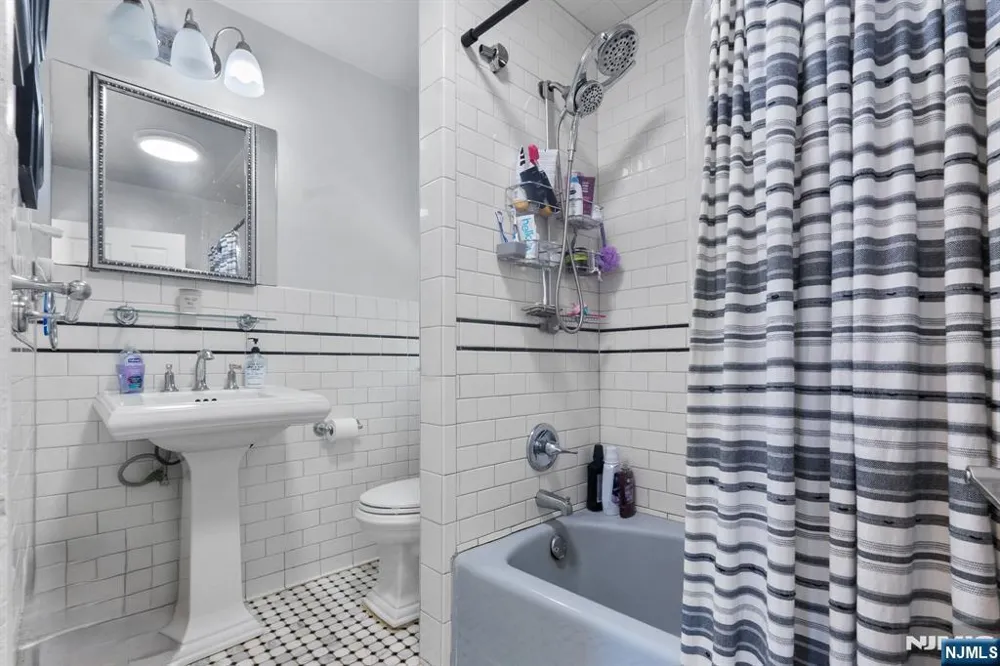 330 Simons Avenue Hackensack, NJ 07601