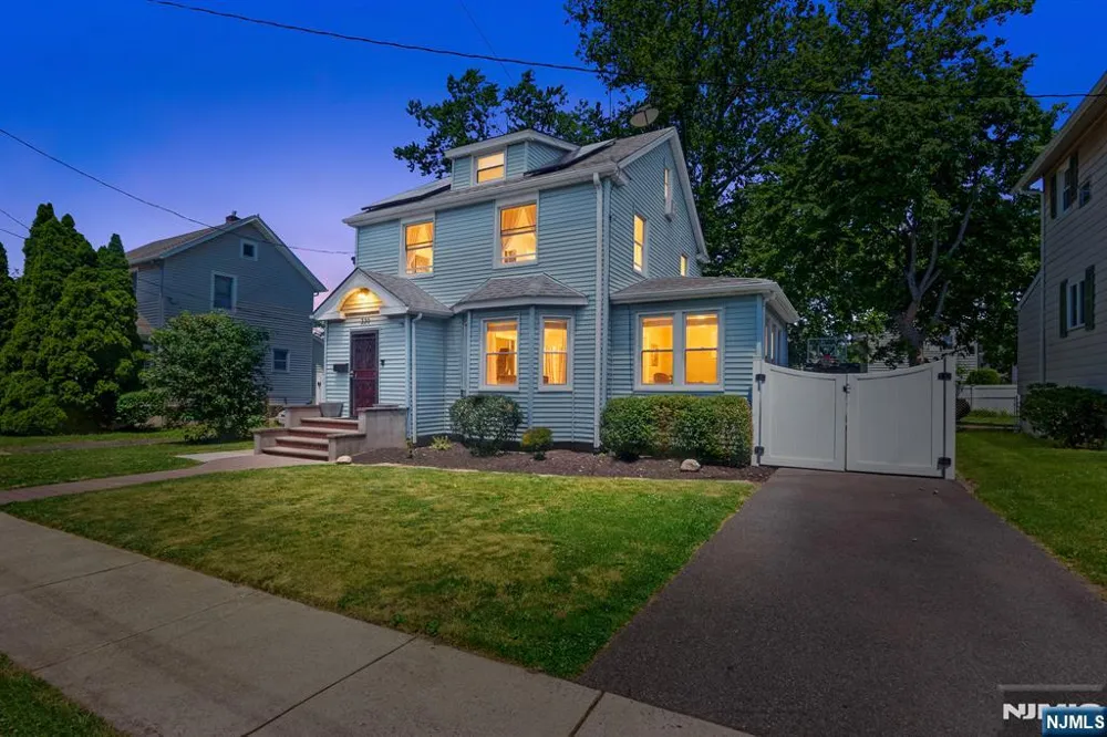 330 Simons Avenue Hackensack, NJ 07601