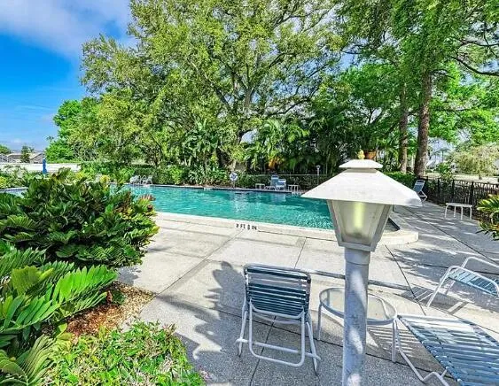 7211 W COUNTRY CLUB DRIVE #135 Sarasota, FL 34243