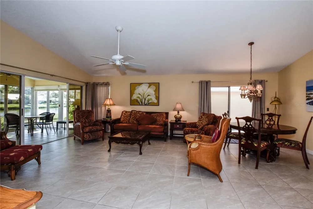 827 HARRINGTON LAKE LANE #35 Venice, FL 34293