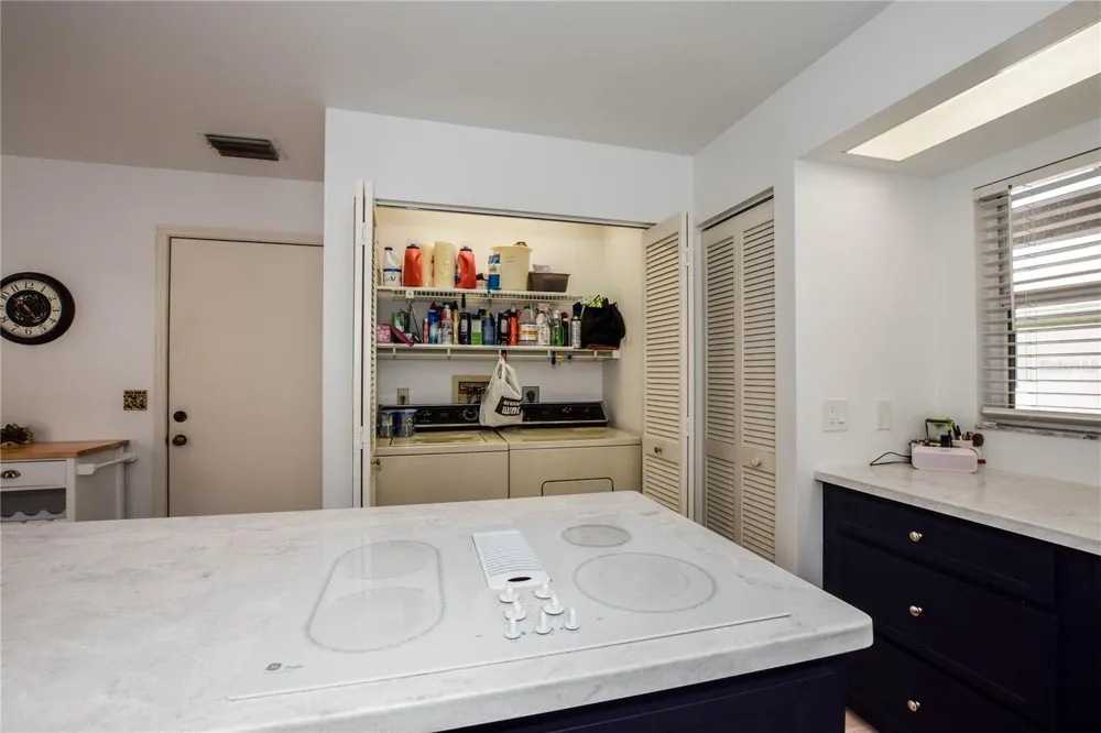827 HARRINGTON LAKE LANE #35 Venice, FL 34293
