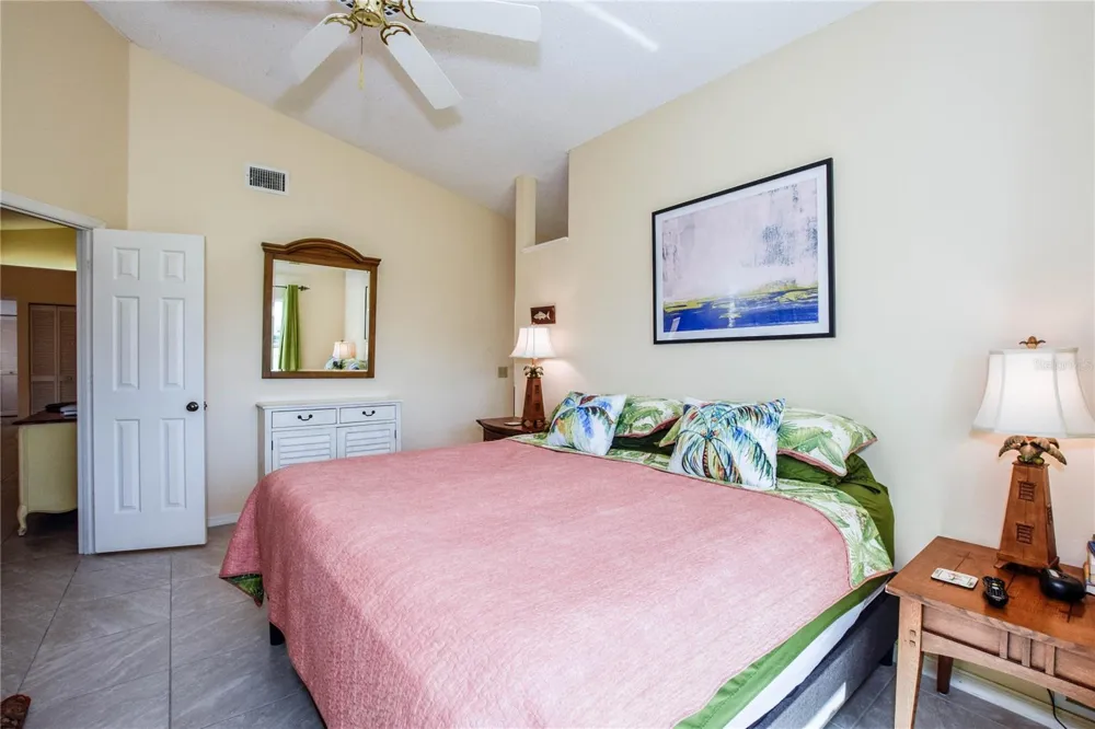 827 HARRINGTON LAKE LANE #35 Venice, FL 34293