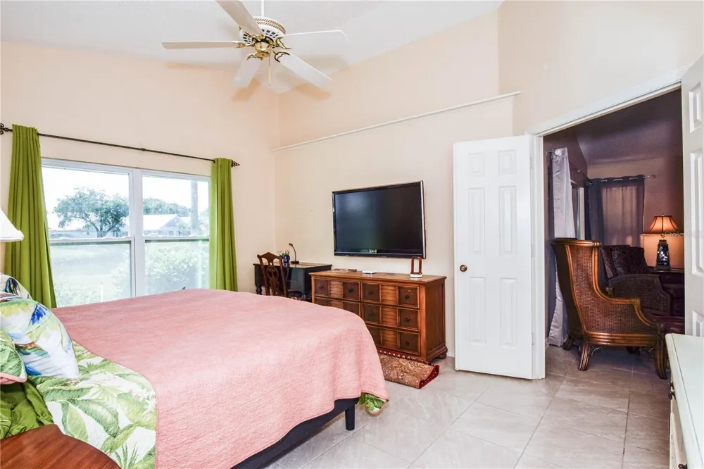 827 HARRINGTON LAKE LANE #35 Venice, FL 34293