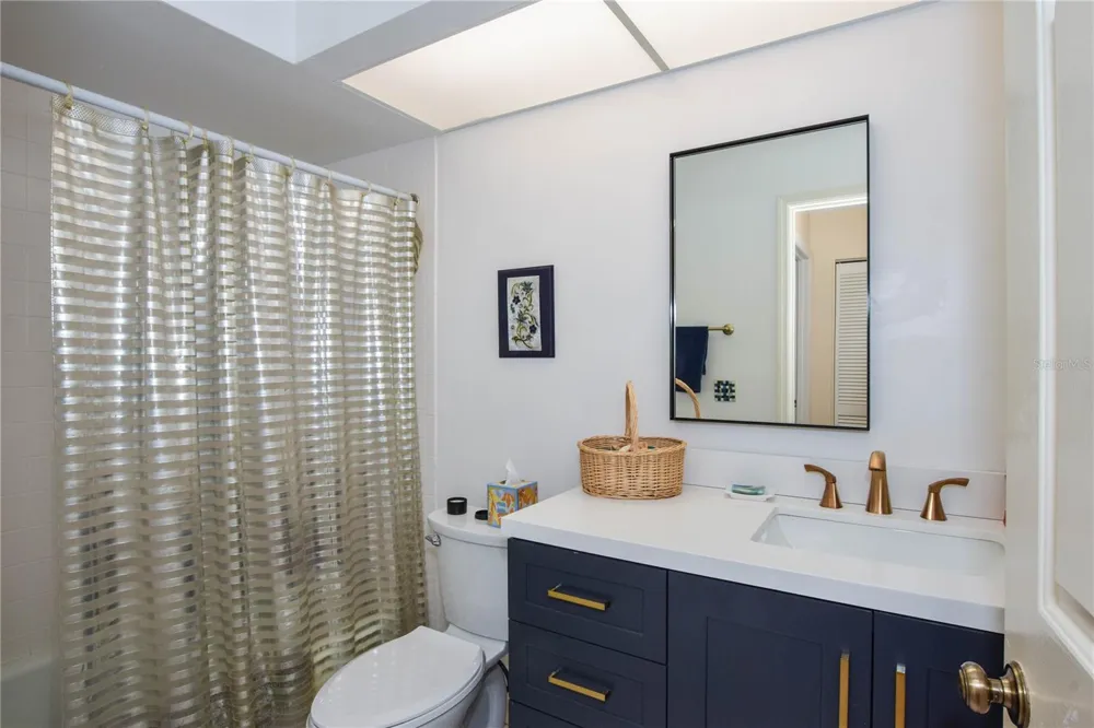827 HARRINGTON LAKE LANE #35 Venice, FL 34293
