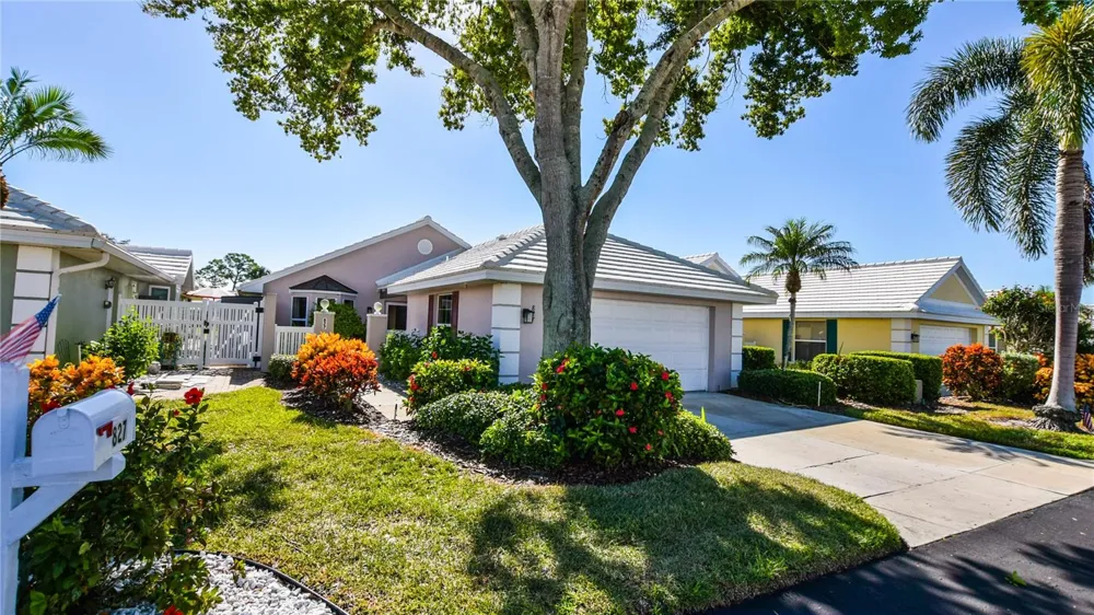 827 HARRINGTON LAKE LANE #35 Venice, FL 34293