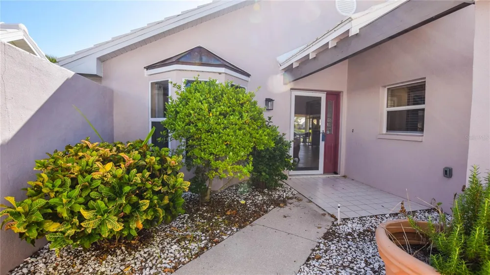827 HARRINGTON LAKE LANE #35 Venice, FL 34293