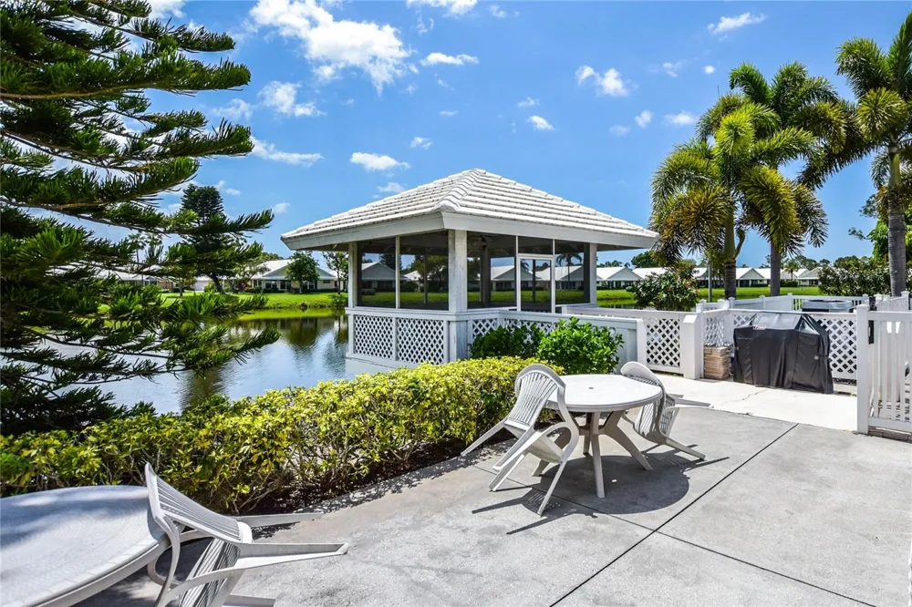 827 HARRINGTON LAKE LANE #35 Venice, FL 34293