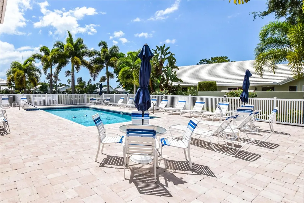827 HARRINGTON LAKE LANE #35 Venice, FL 34293