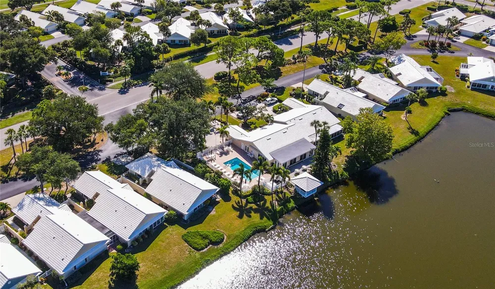 827 HARRINGTON LAKE LANE #35 Venice, FL 34293