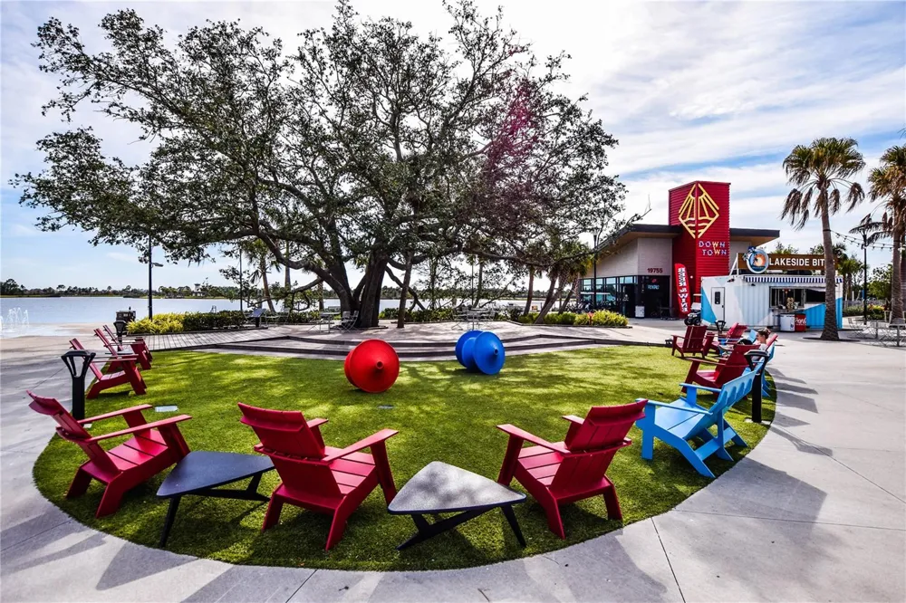 827 HARRINGTON LAKE LANE #35 Venice, FL 34293