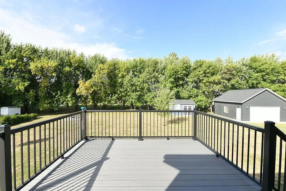 8018 Aquarius Drive Fargo, ND 58104