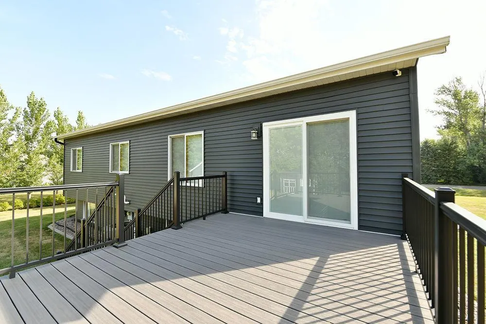 8018 Aquarius Drive Fargo, ND 58104