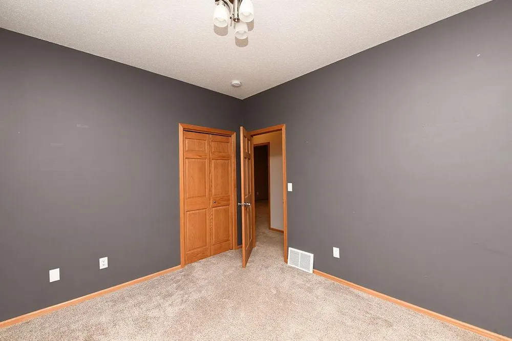 8018 Aquarius Drive Fargo, ND 58104