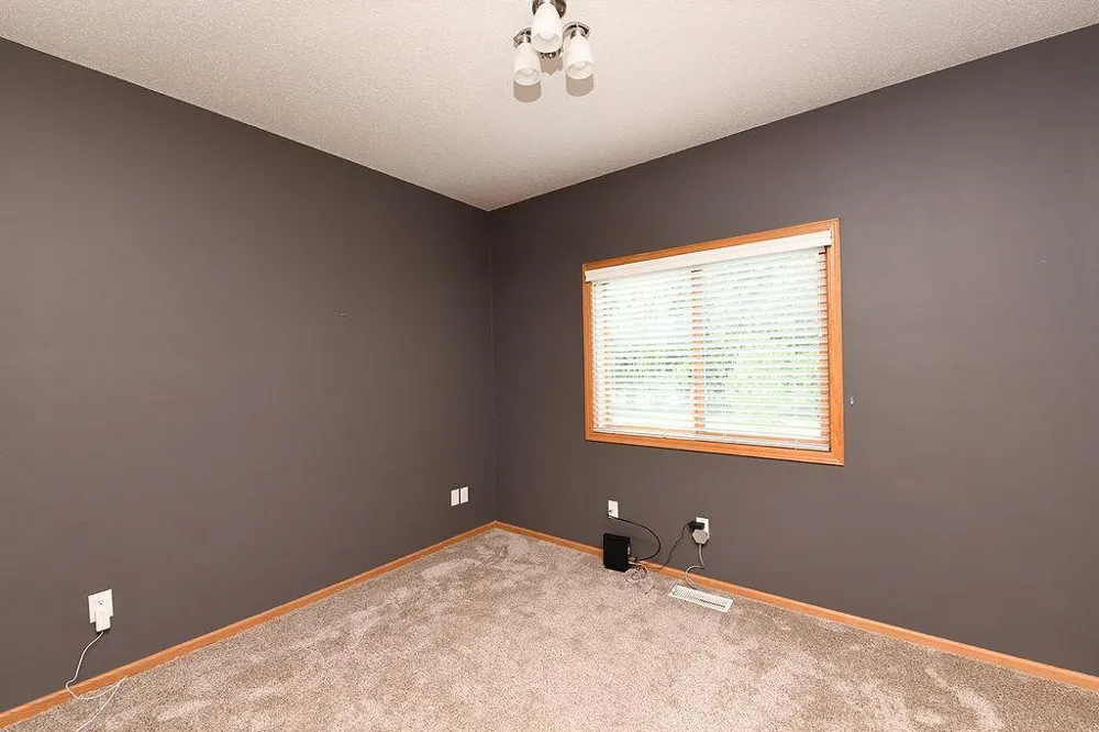 8018 Aquarius Drive Fargo, ND 58104