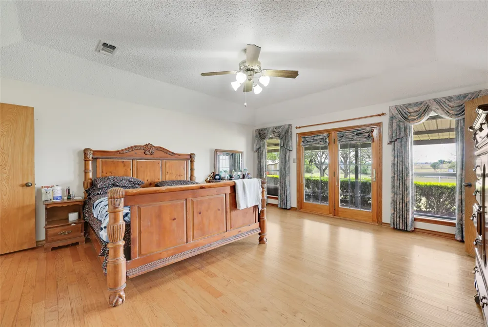 1931 Rowe Loop Pflugerville, TX 78660