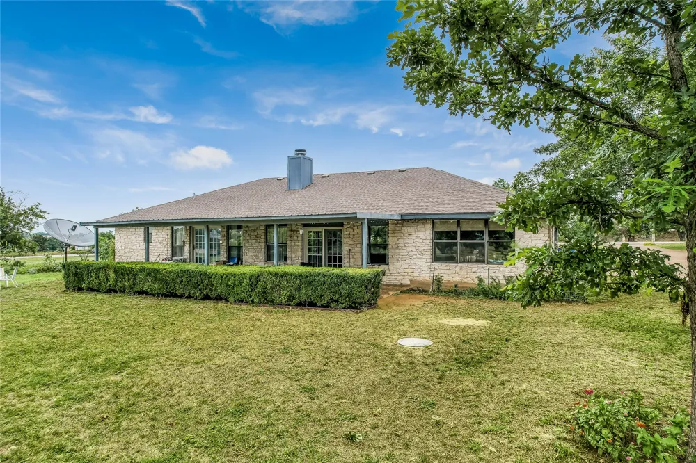 1931 Rowe Loop Pflugerville, TX 78660