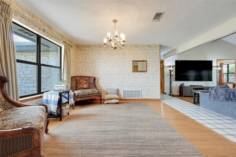 1931 Rowe Loop Pflugerville, TX 78660