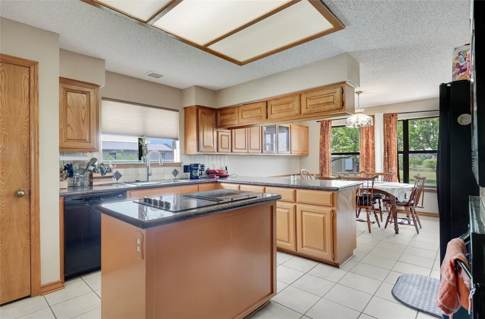 1931 Rowe Loop Pflugerville, TX 78660