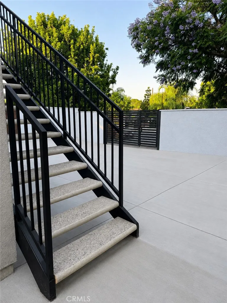 19331 Lorne St. Reseda, CA 91335