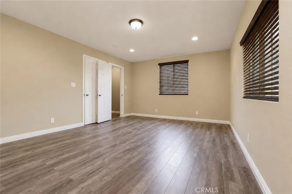 19331 Lorne St. Reseda, CA 91335