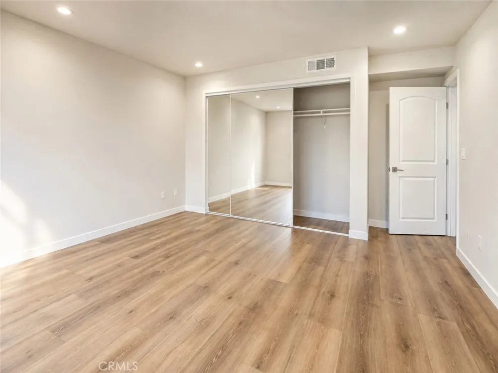 19331 Lorne St. Reseda, CA 91335