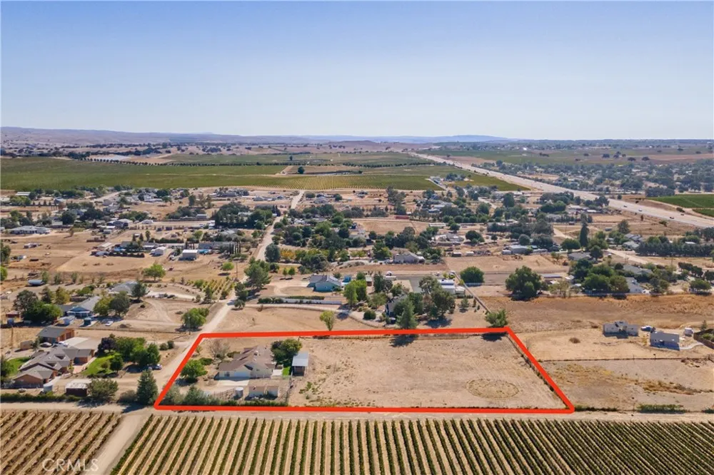 6004 Merlot Lane Paso Robles, CA 93446