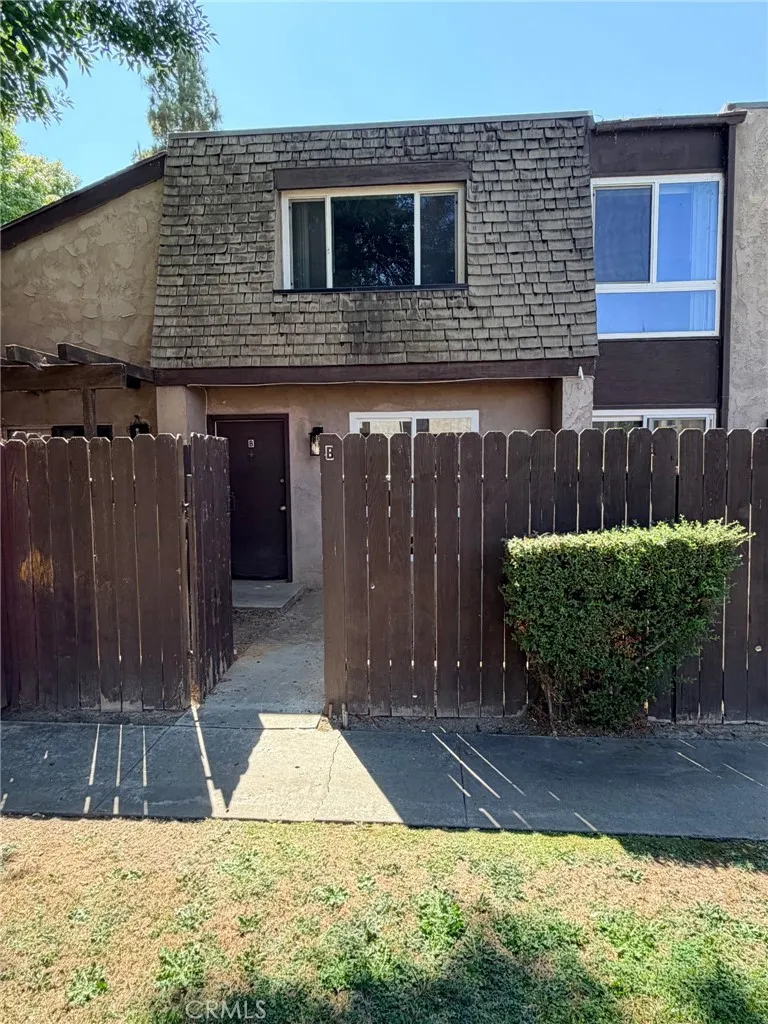2200 Cedro Court #B Bakersfield, CA 93309
