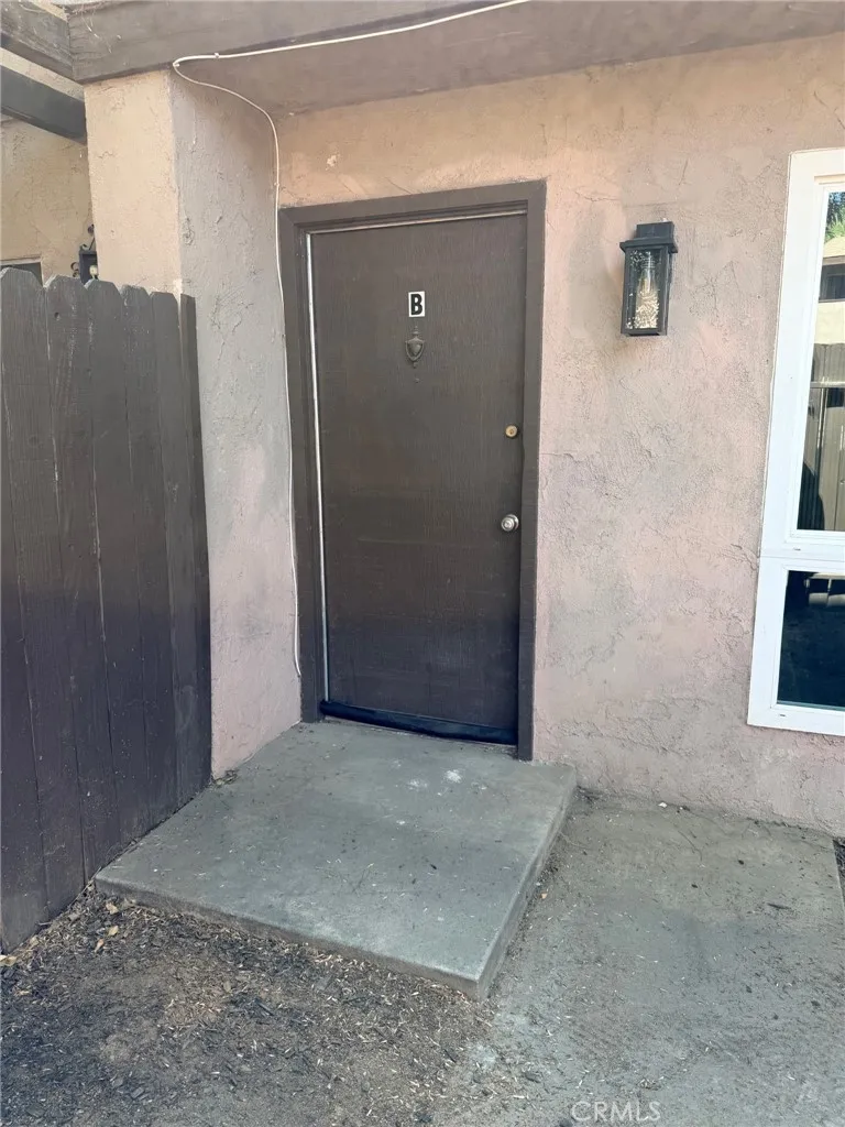 2200 Cedro Court #B Bakersfield, CA 93309