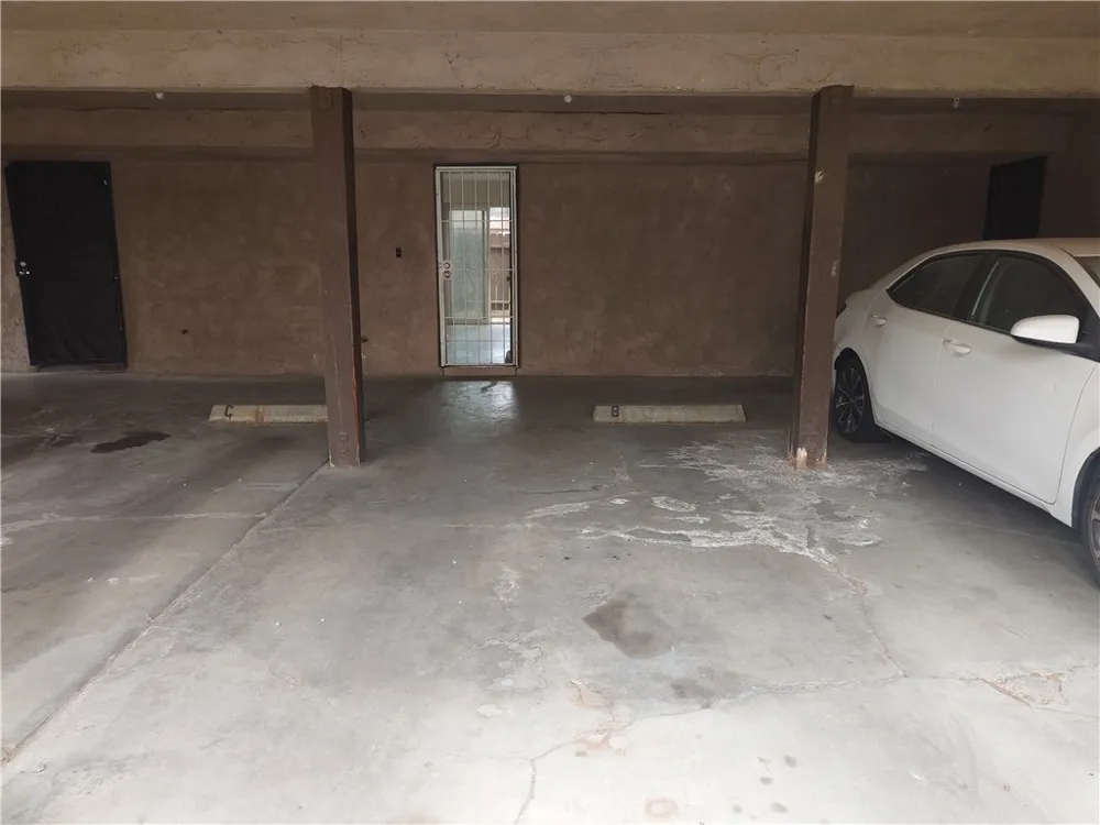 2200 Cedro Court #B Bakersfield, CA 93309