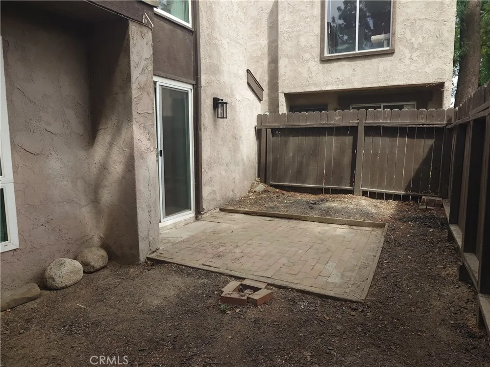 2200 Cedro Court #B Bakersfield, CA 93309