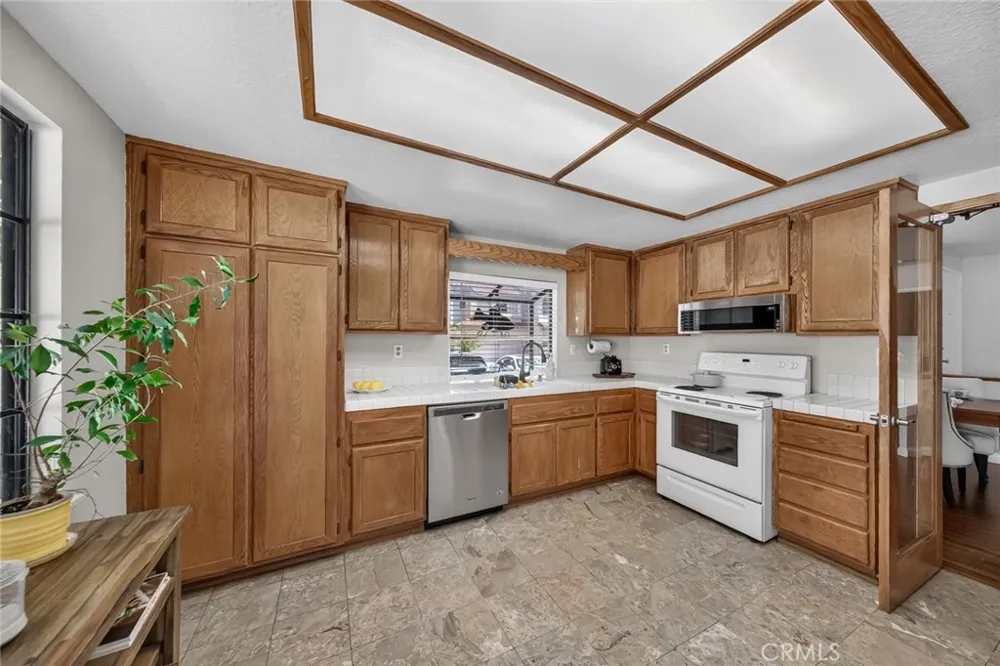 22935 Estoril Drive #6 Diamond Bar, CA 91765