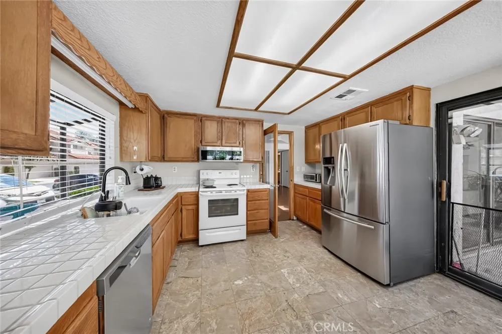 22935 Estoril Drive #6 Diamond Bar, CA 91765