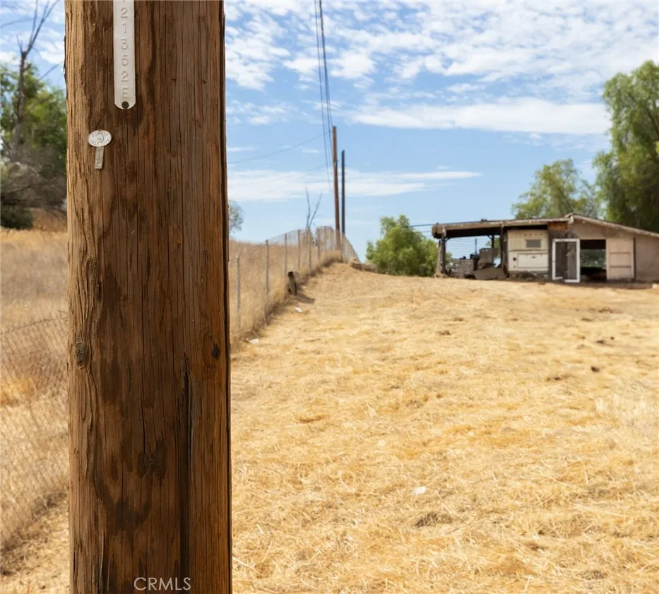 21639 Ellis Avenue Perris, CA 92572