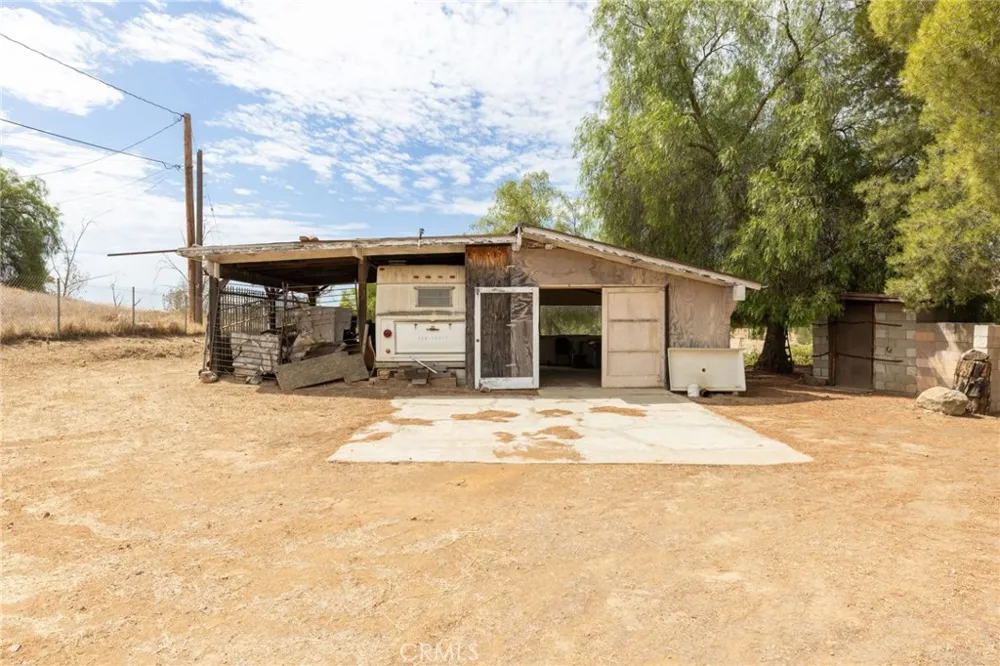 21639 Ellis Avenue Perris, CA 92572