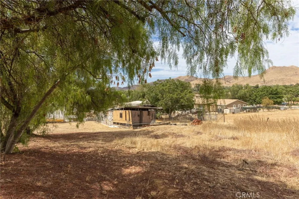 21639 Ellis Avenue Perris, CA 92572