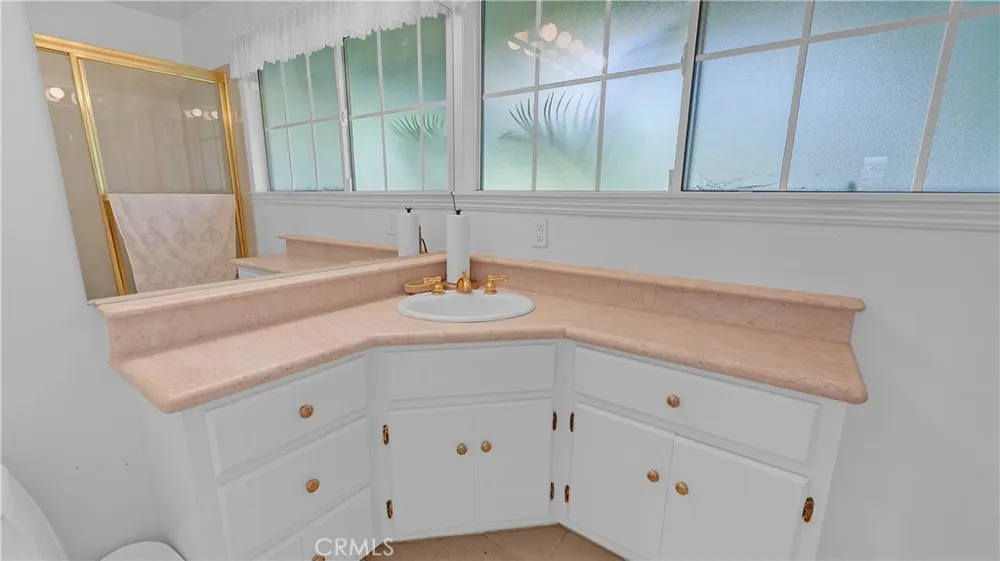3380 Lamer Street Burbank, CA 91504