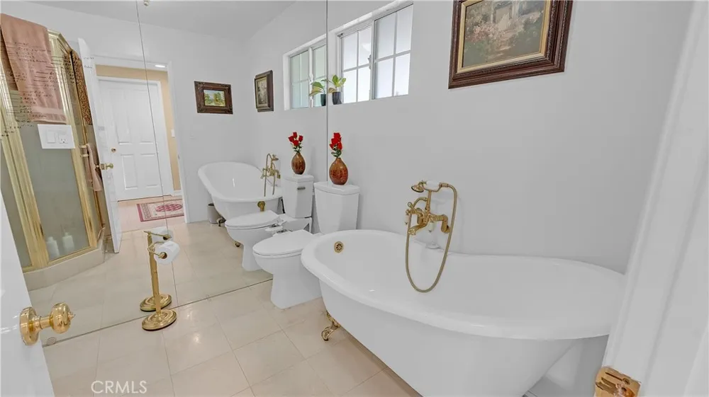 3380 Lamer Street Burbank, CA 91504