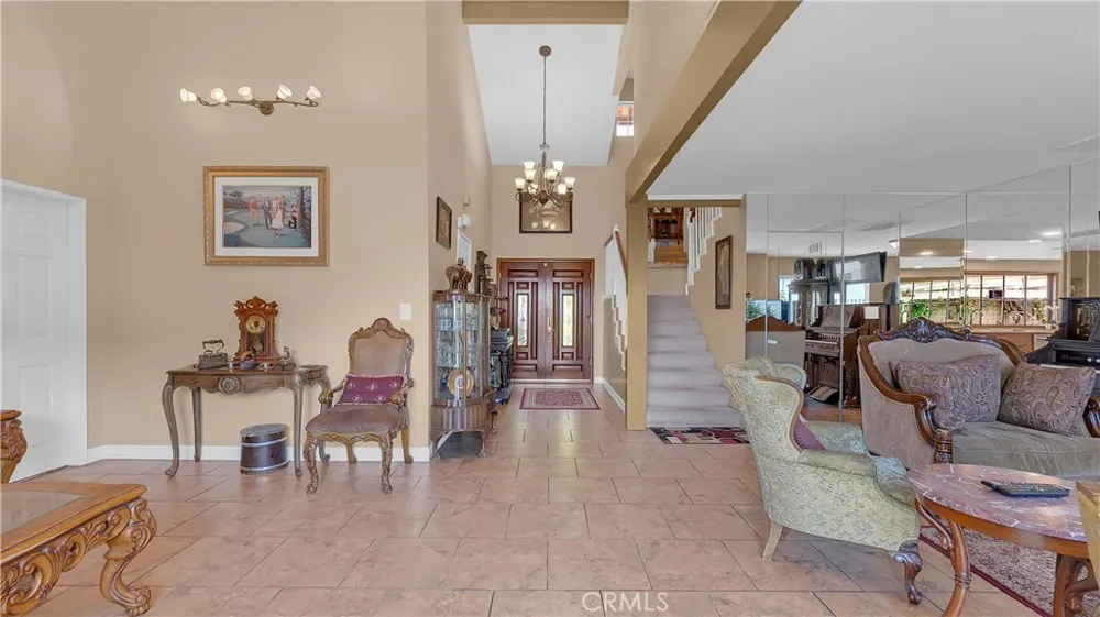 3380 Lamer Street Burbank, CA 91504