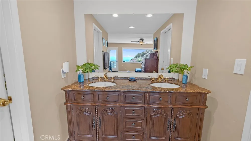 3380 Lamer Street Burbank, CA 91504