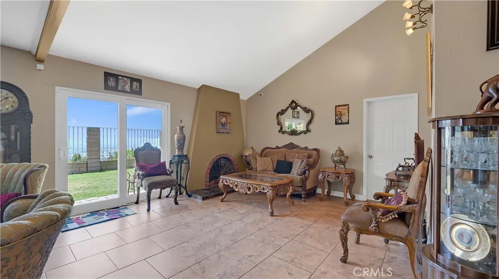 3380 Lamer Street Burbank, CA 91504