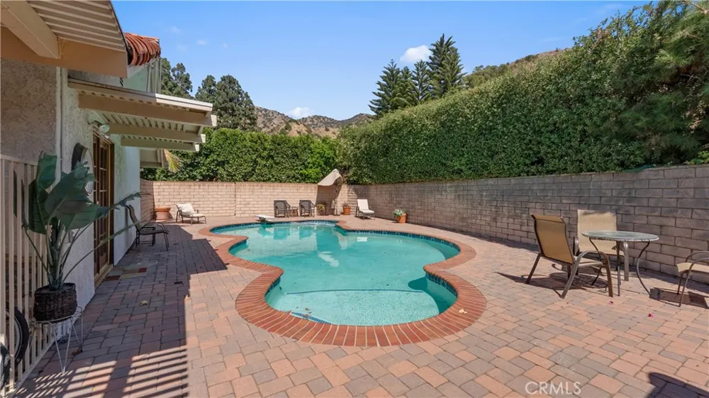 3380 Lamer Street Burbank, CA 91504