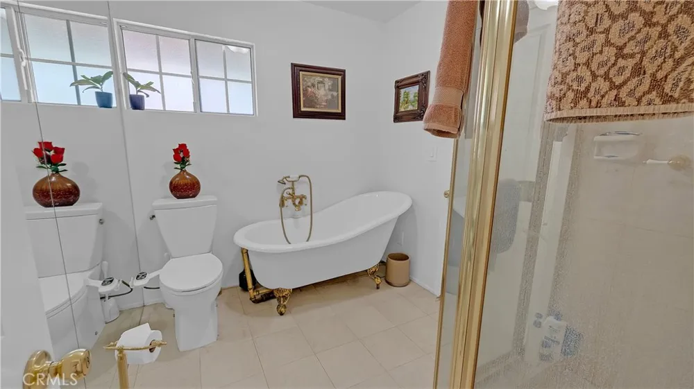 3380 Lamer Street Burbank, CA 91504