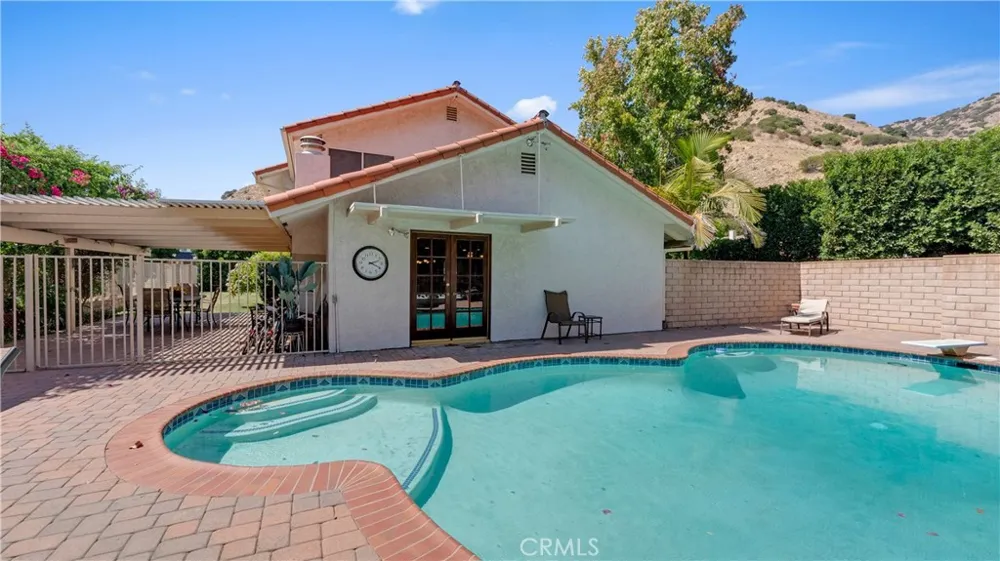 3380 Lamer Street Burbank, CA 91504