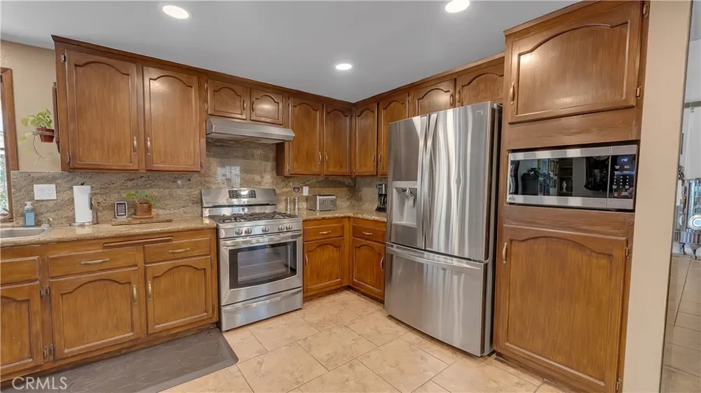 3380 Lamer Street Burbank, CA 91504