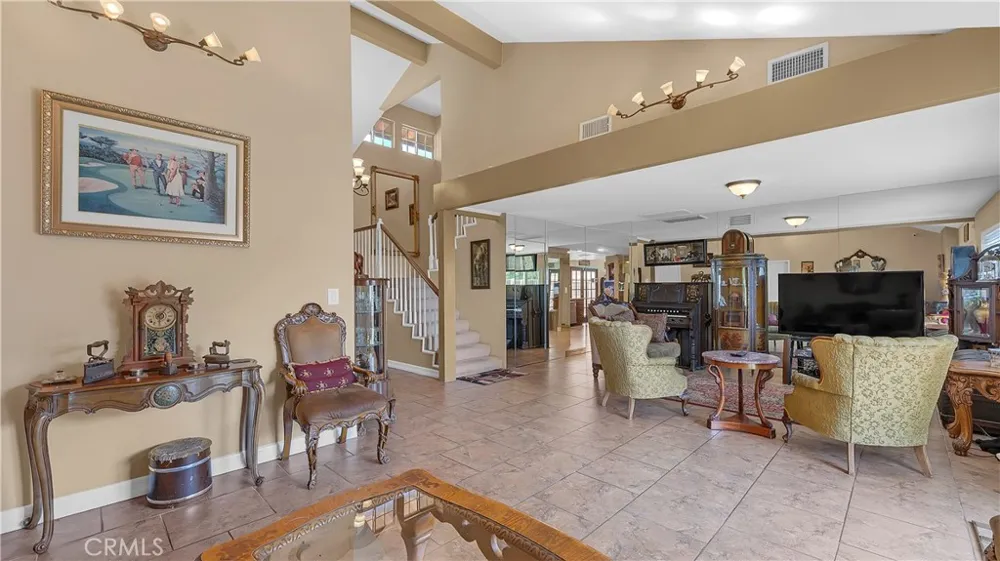 3380 Lamer Street Burbank, CA 91504