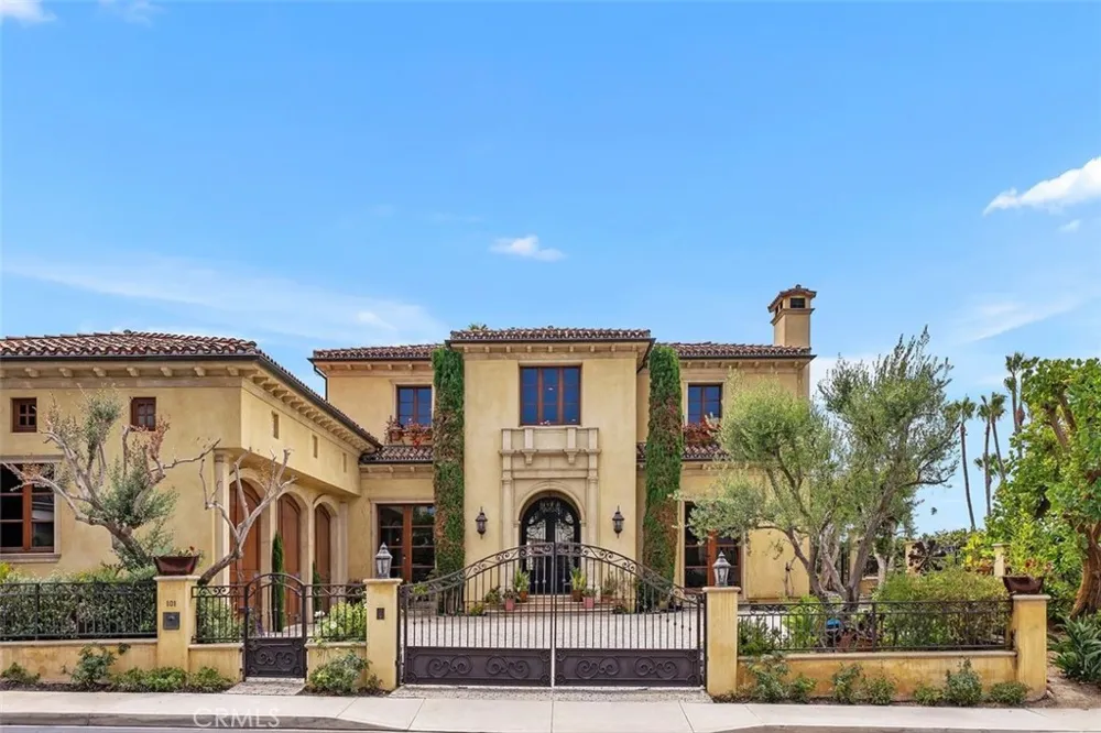 101 Ritz Cove Dana Point, CA 92629