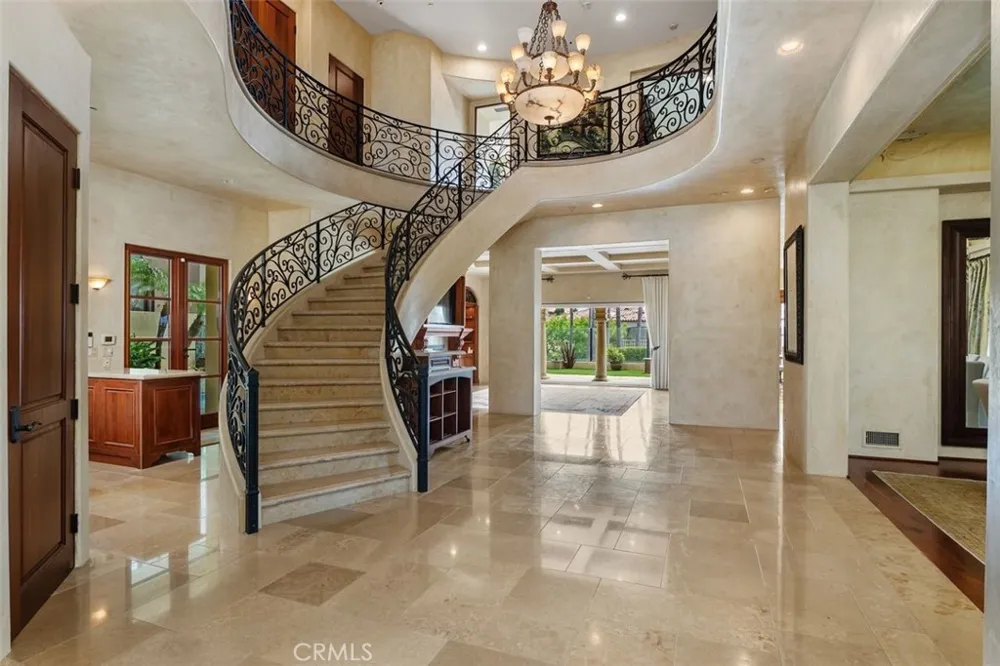 101 Ritz Cove Dana Point, CA 92629