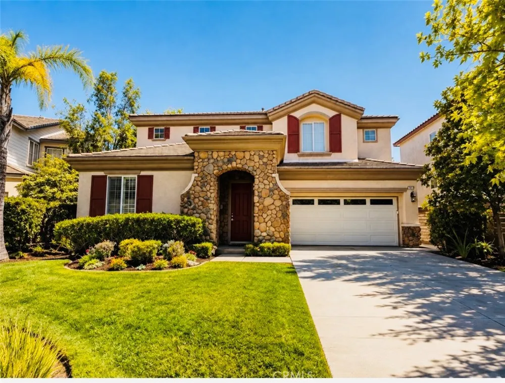 24210 English Rose Pl Valencia, CA 91354